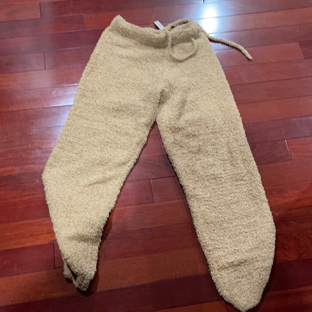 skims swear pants